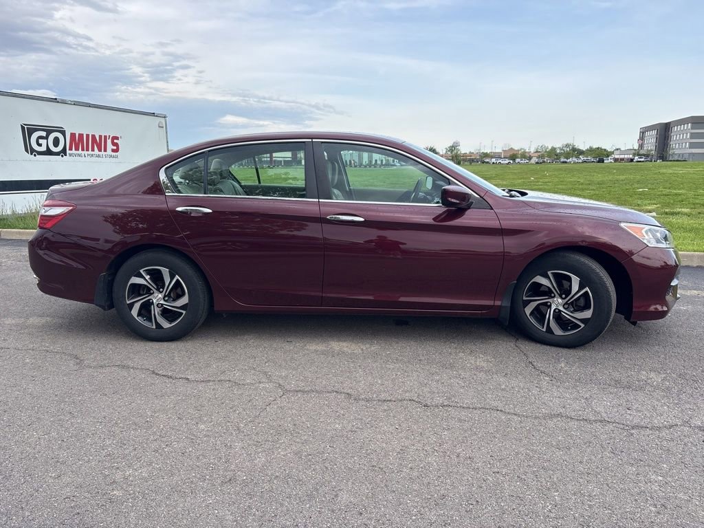 Used 2016 Honda Accord LX image 9
