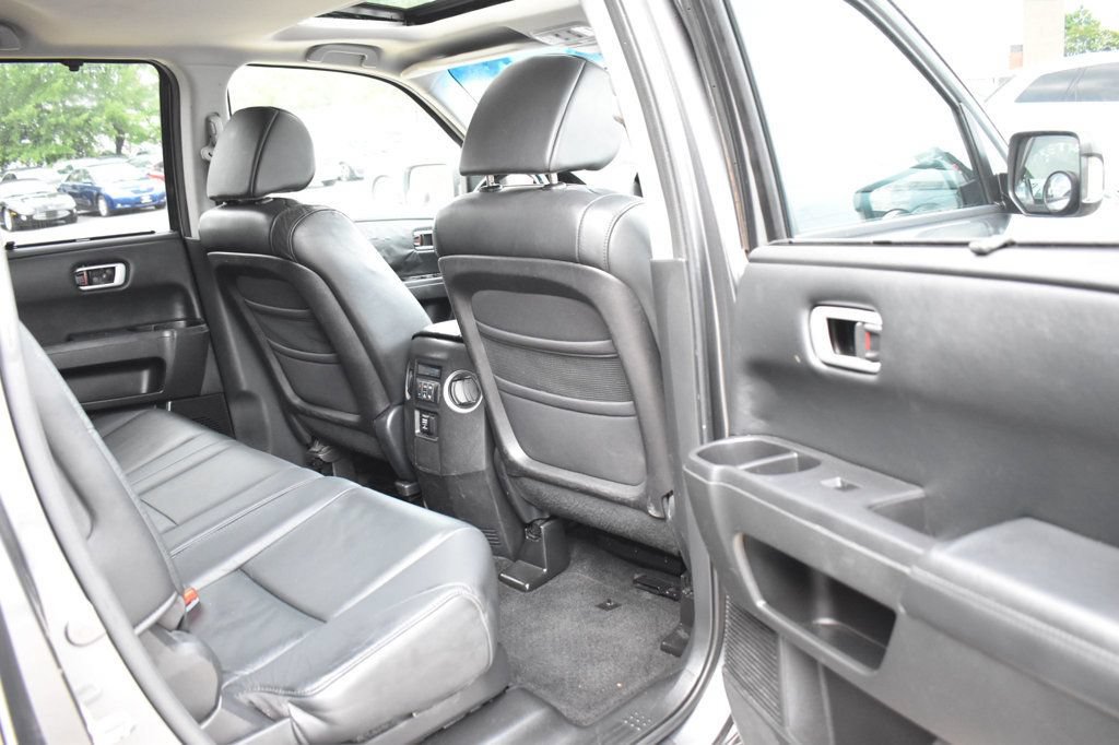 Used 2010 Honda Pilot Touring image 19