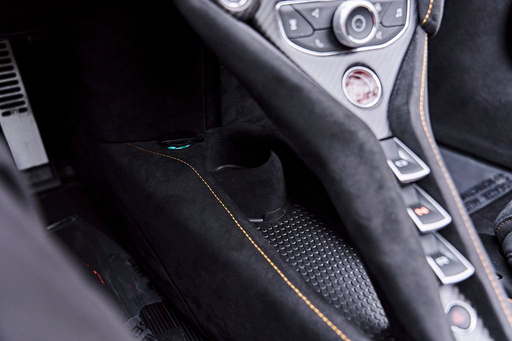 Used 2022 McLaren 765LT RWD image 93