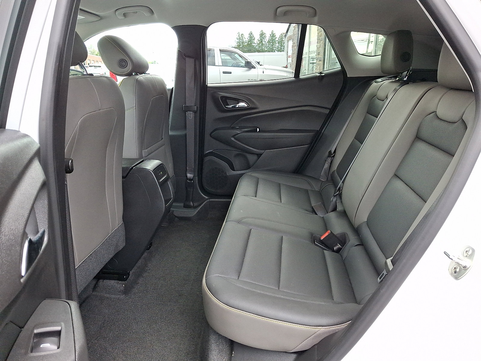 Used 2024 Chevrolet Trax ACTIV FWD image 10