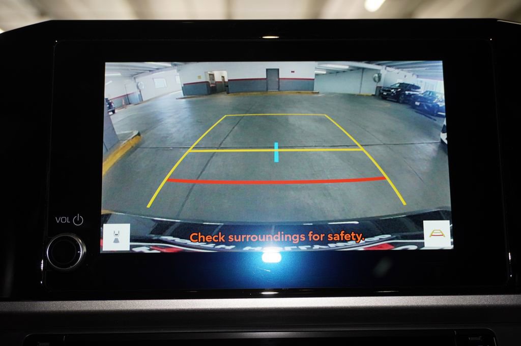 Certified 2025 Toyota Camry SE image 17