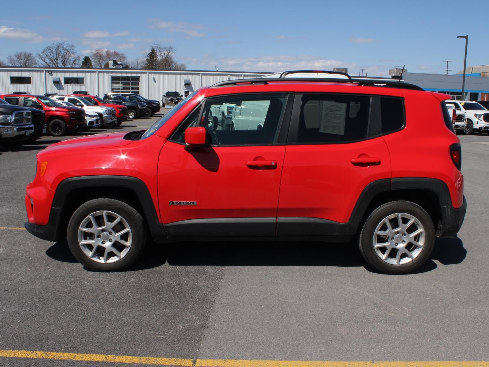 Used 2021 Jeep Renegade Latitude w/ Convenience Group AWD/4WD image 5