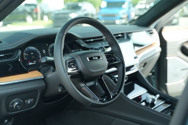 New 2026 Jeep Grand Cherokee Summit w/ MOPAR Finishing Package AWD/4WD image 26