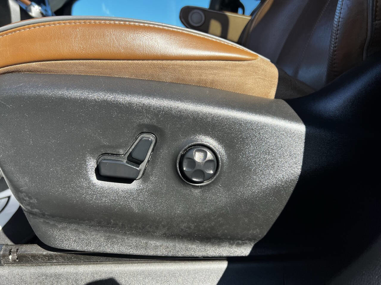 Used 2020 Chrysler Pacifica Limited image 13