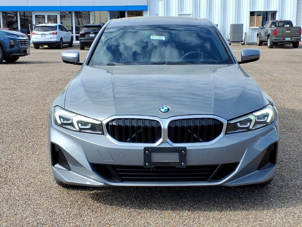 Used 2023 BMW 330i Sedan w/ Driving Assistance Package RWD image 7