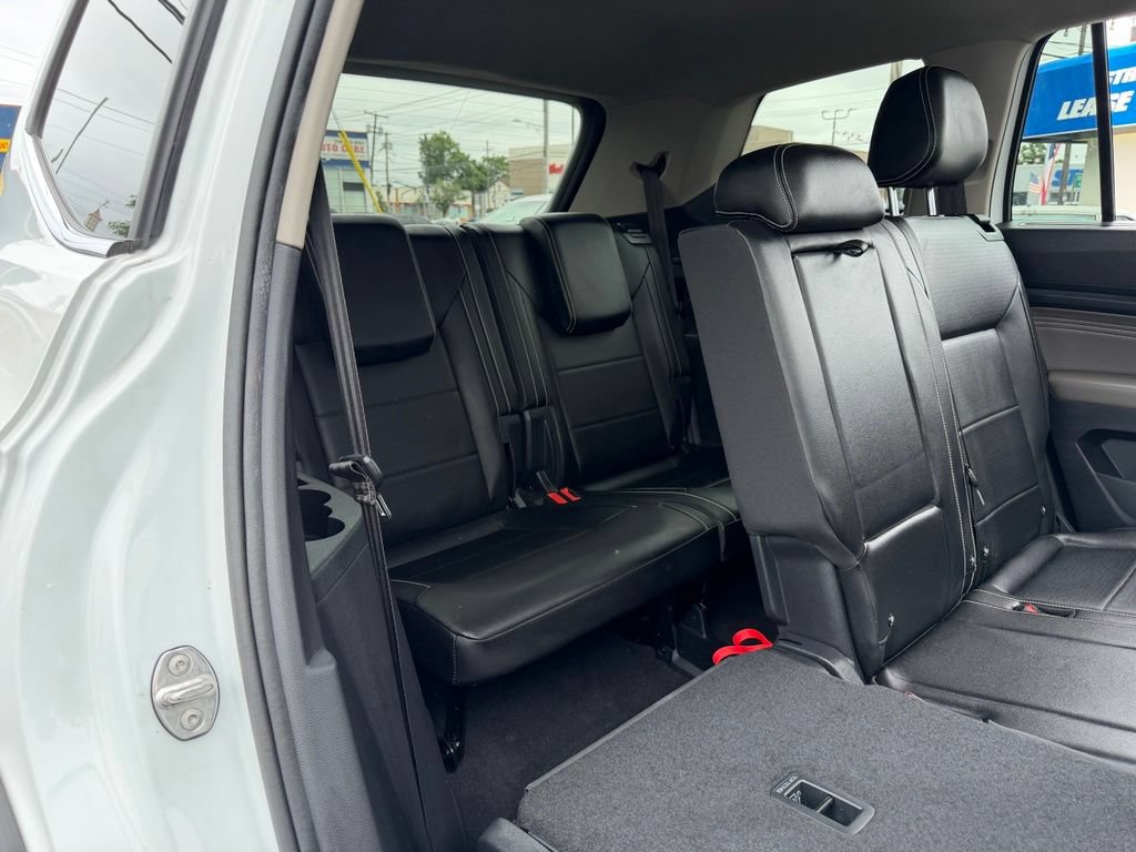 Used 2022 Volkswagen Atlas SEL AWD/4WD image 14