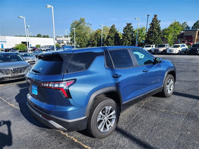 Used 2025 Chevrolet Equinox LT w/ Safety and Technology Package image 7
