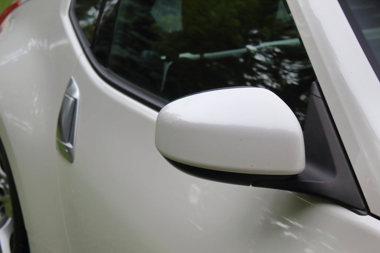 Used 2009 Nissan 370Z Touring RWD image 22