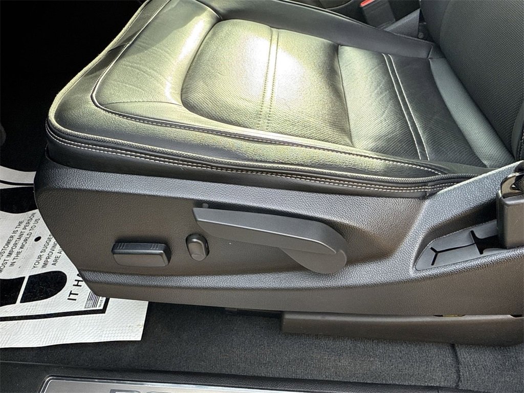 Used 2022 GMC Canyon Denali image 34