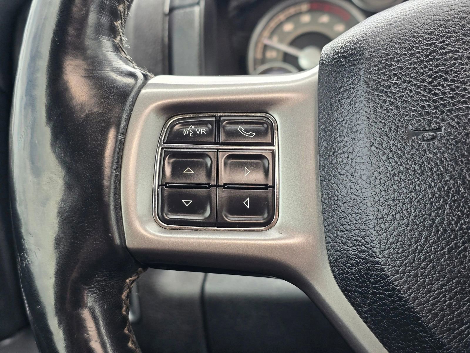 Used 2013 RAM 2500 Limited AWD/4WD image 28