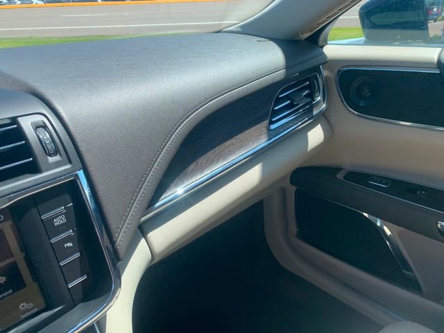 Used 2018 Lincoln Continental Reserve AWD/4WD image 16