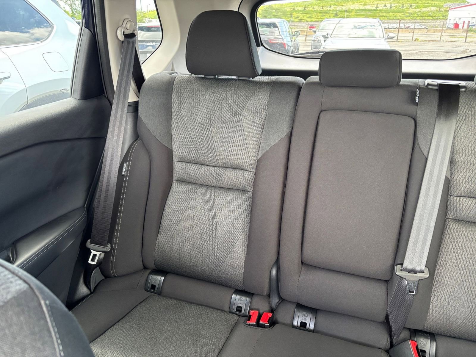 Used 2025 Nissan Rogue SV AWD/4WD image 37