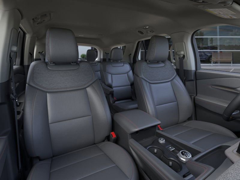 New 2025 Ford Explorer Active w/ Active Comfort Package image 11