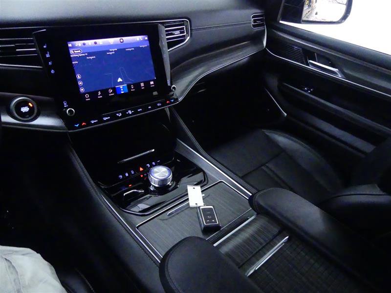 Used 2024 Jeep Wagoneer Series II image 18