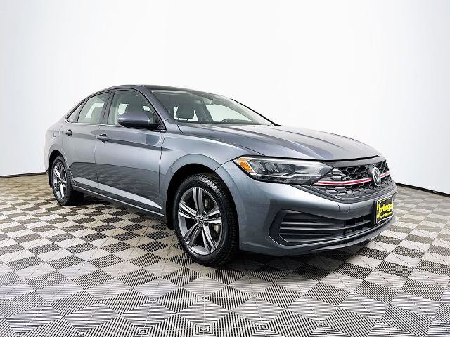 Used 2023 Volkswagen Jetta SE