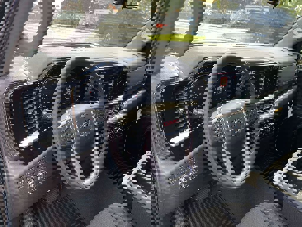 New 2026 GMC Sierra 1500 Elevation image 10