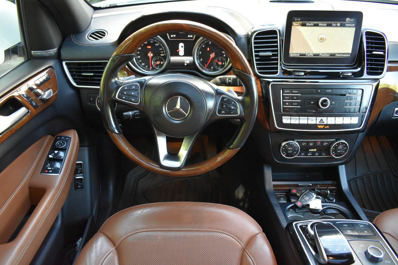 Used 2018 Mercedes-Benz GLS 450 4MATIC image 12
