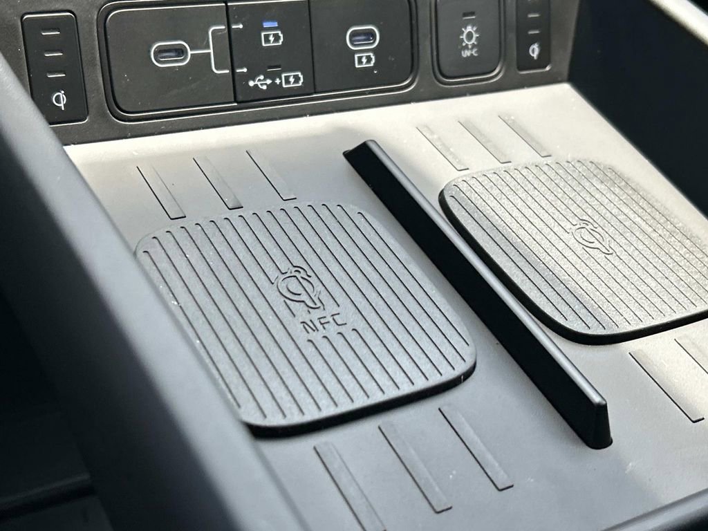 New 2025 Hyundai Santa Fe Calligraphy FWD image 38