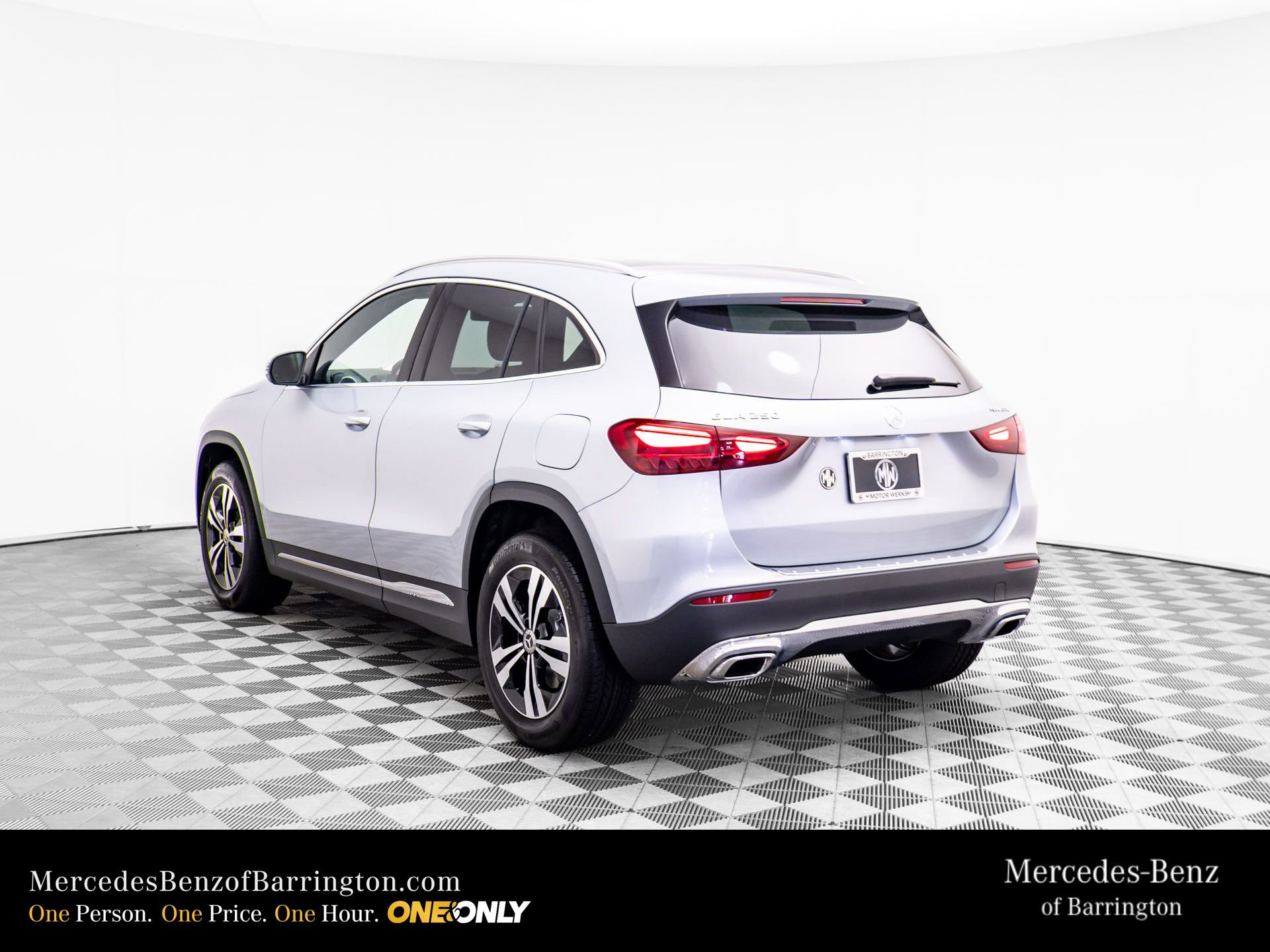 New 2026 Mercedes-Benz GLA 250 4MATIC image 3