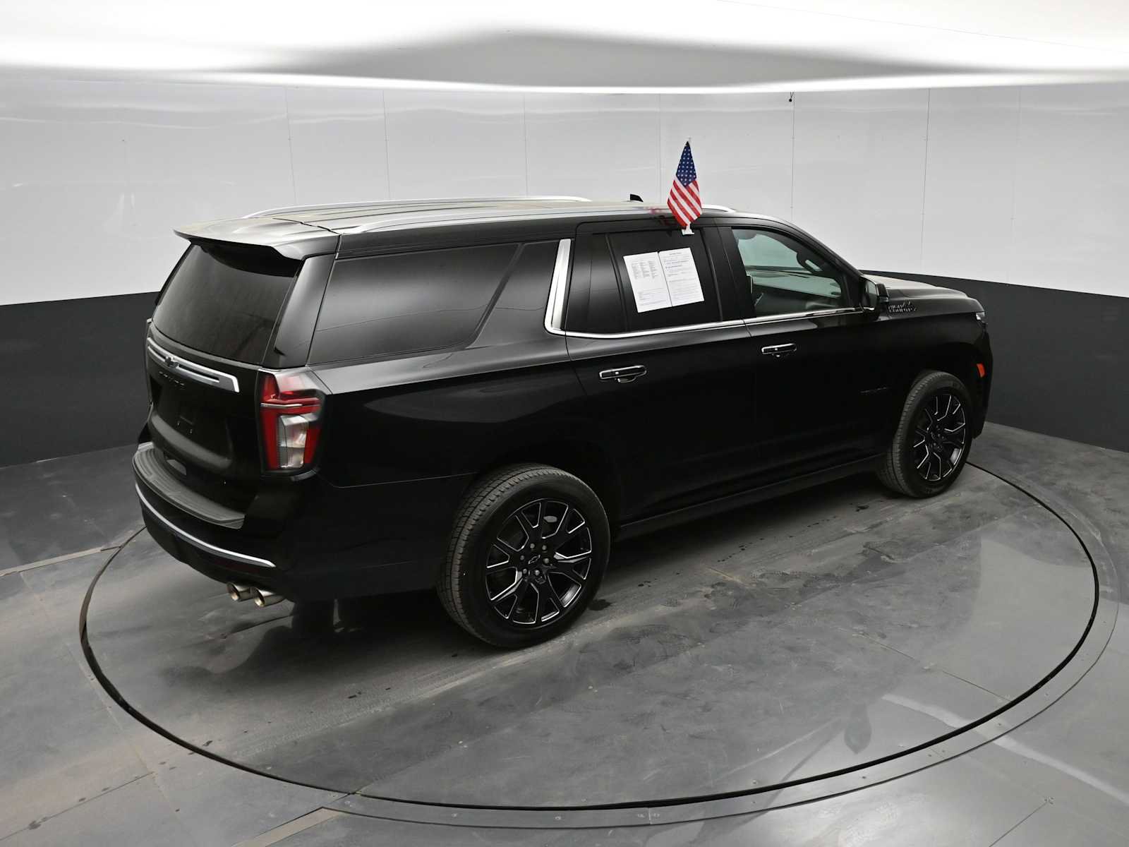 Used 2023 Chevrolet Tahoe High Country AWD/4WD image 29