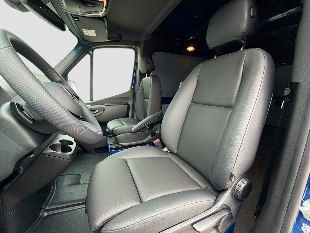 New 2026 Mercedes-Benz Sprinter 2500 image 12