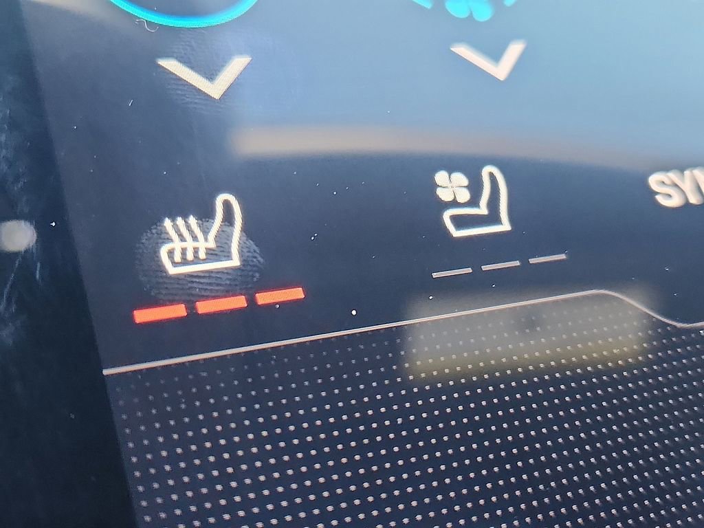 Certified 2025 Porsche Taycan image 22