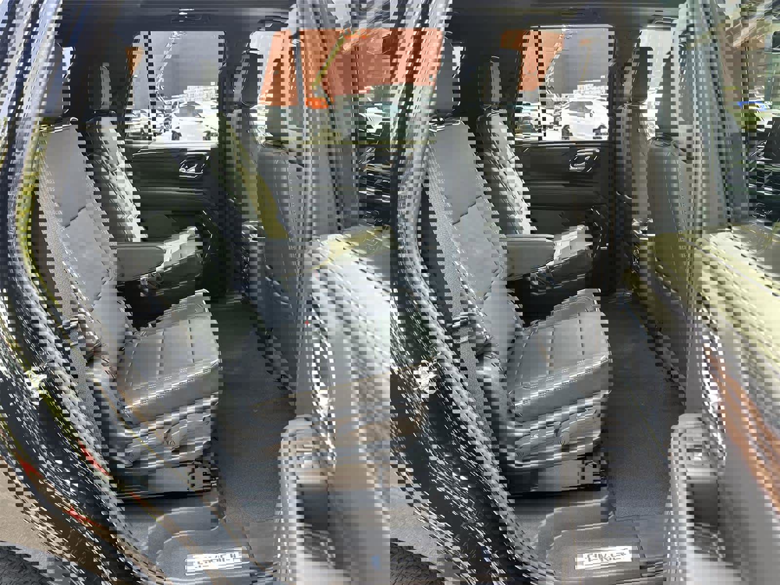 Used 2024 Chevrolet Tahoe Premier image 13