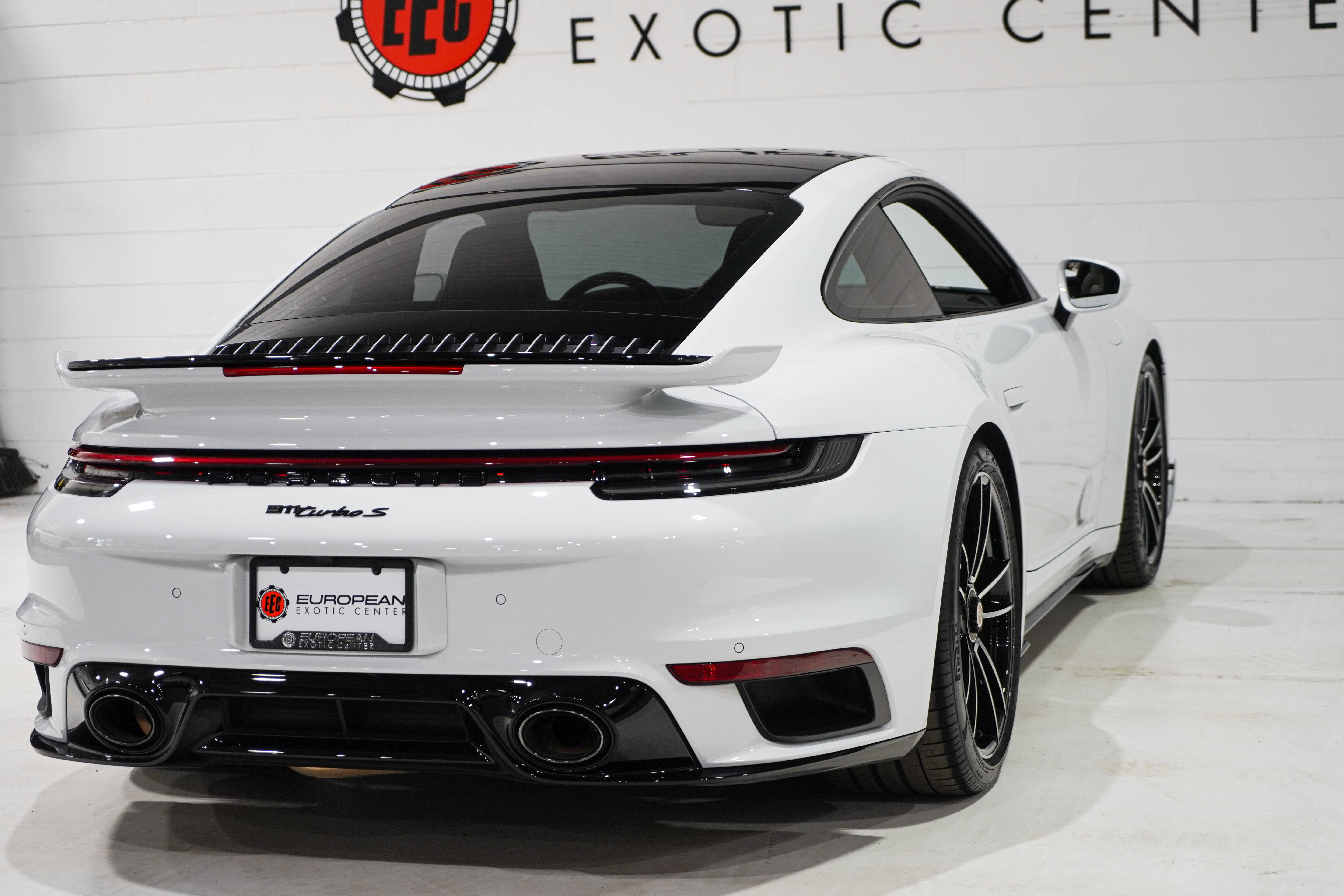 Used 2021 Porsche 911 Turbo S AWD/4WD image 37