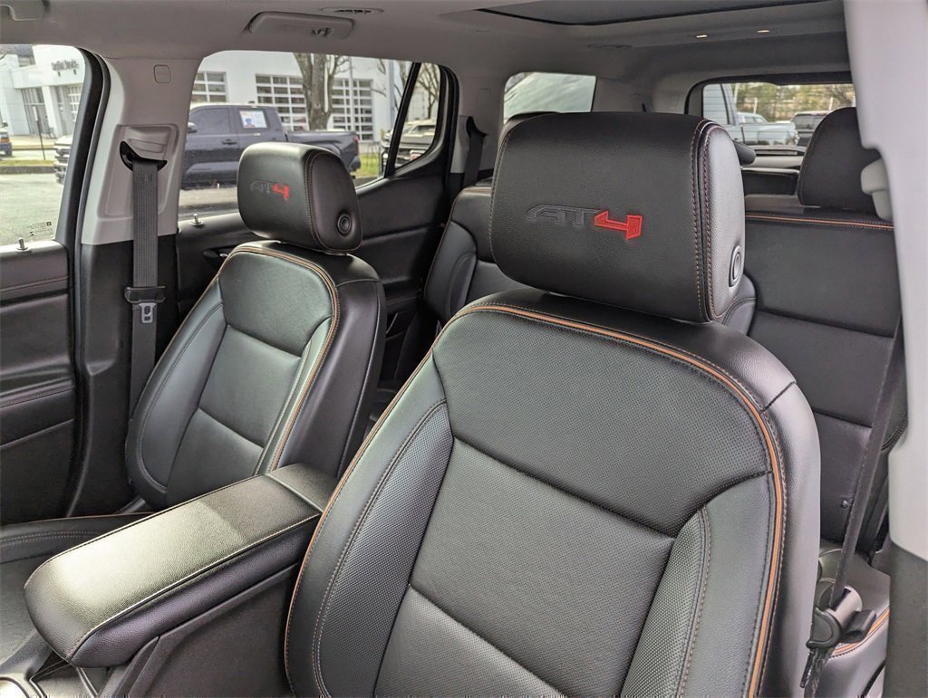 Used 2022 GMC Acadia AT4 w/ Technology Package image 14