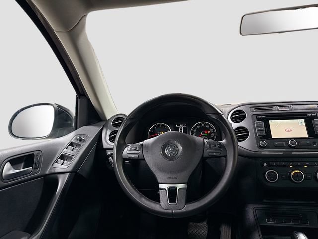 Used 2014 Volkswagen Tiguan SEL image 26