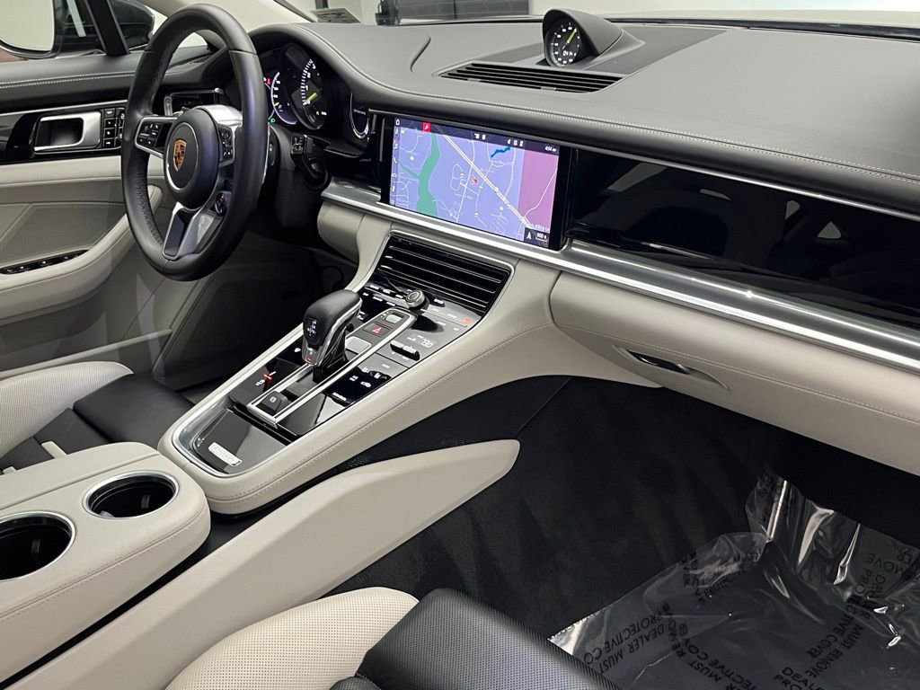 Used 2019 Porsche Panamera 4 image 44