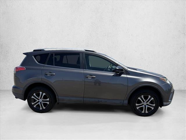 Used 2016 Toyota RAV4 LE FWD image 4