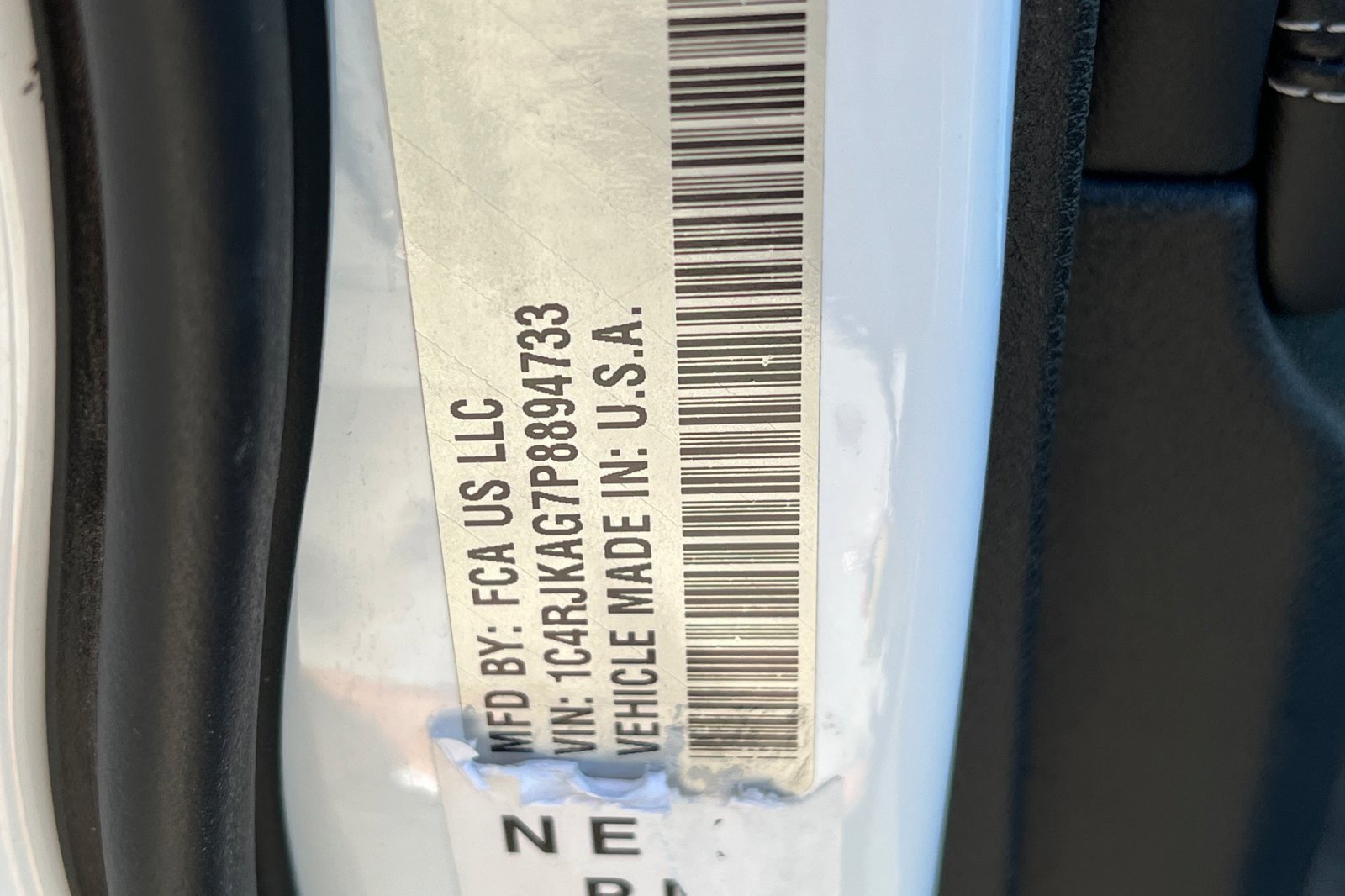 Used 2023 Jeep Grand Cherokee L Laredo image 25