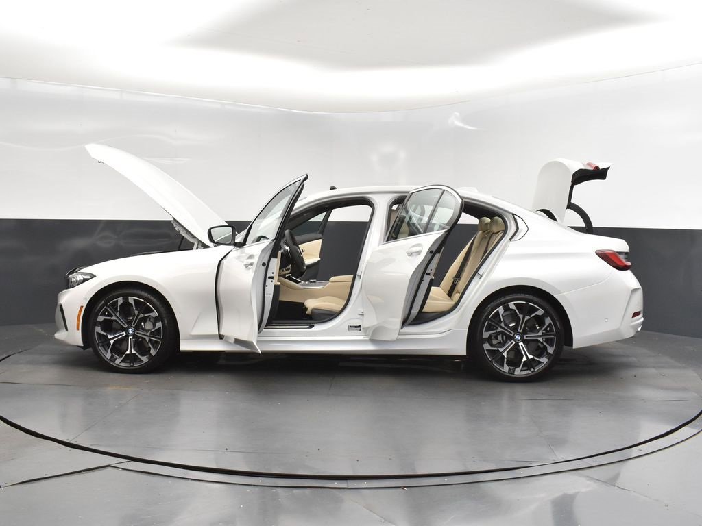 Certified 2025 BMW 330i Sedan w/ Premium Package image 46