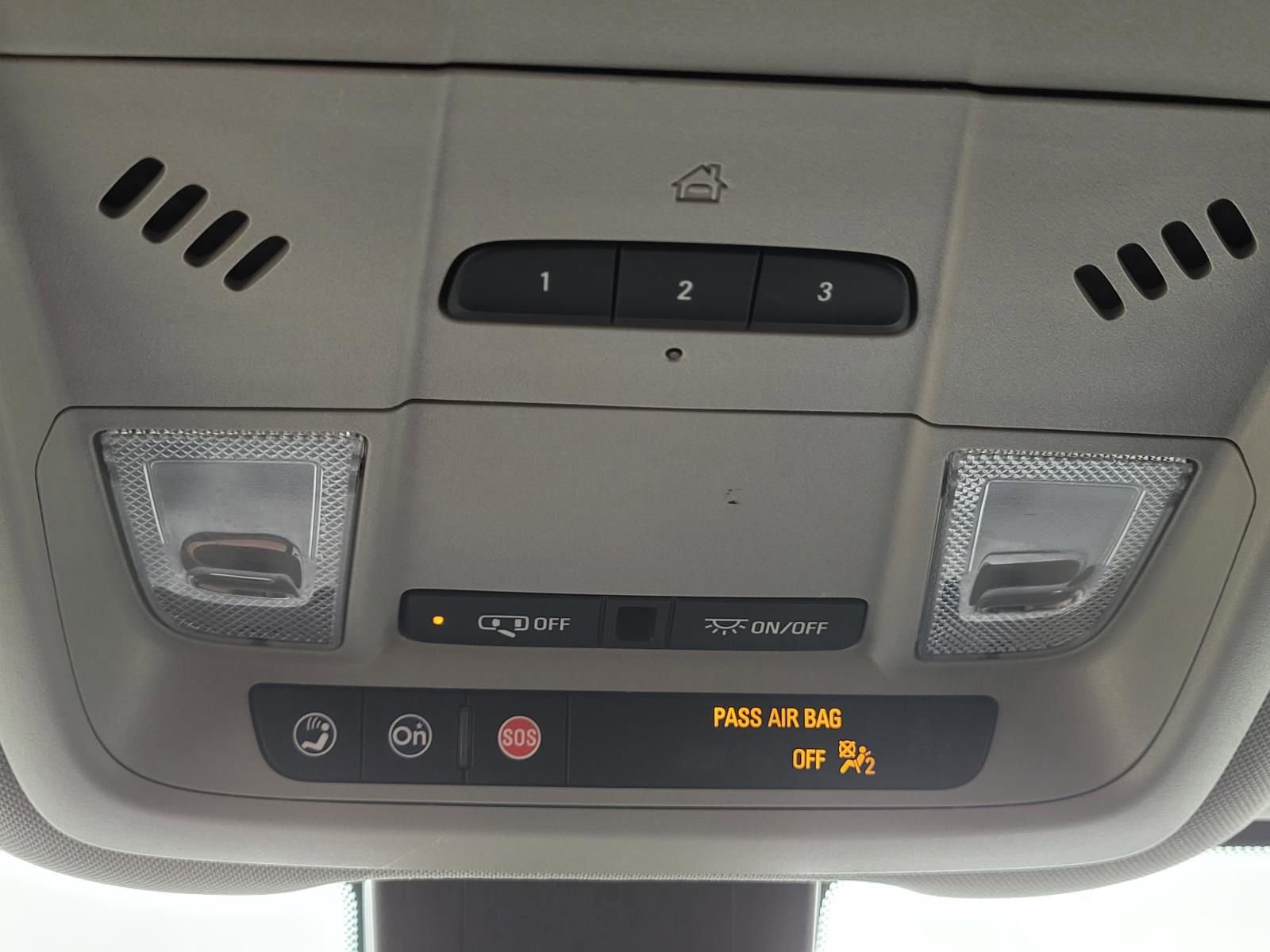 Used 2024 GMC Terrain SLT image 29