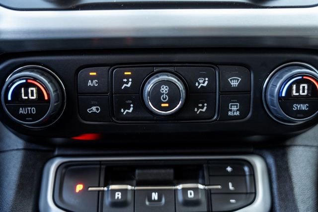 Used 2023 GMC Acadia SLE w/ Driver Convenience Package FWD image 20