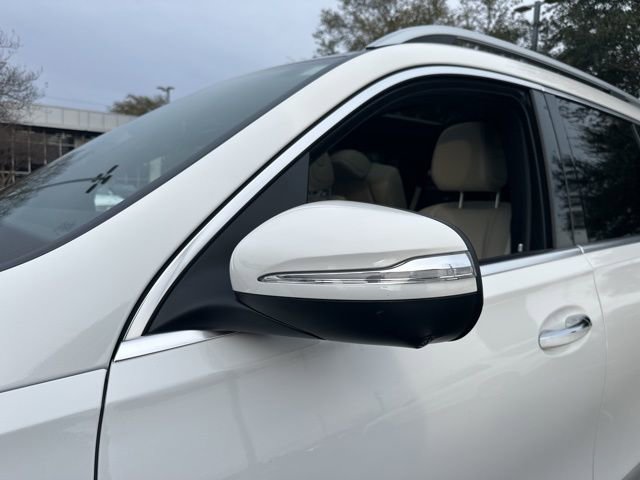 Used 2025 Mercedes-Benz GLS 450 4MATIC image 11