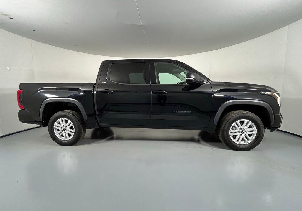 Used 2022 Toyota Tundra SR5 AWD/4WD image 8