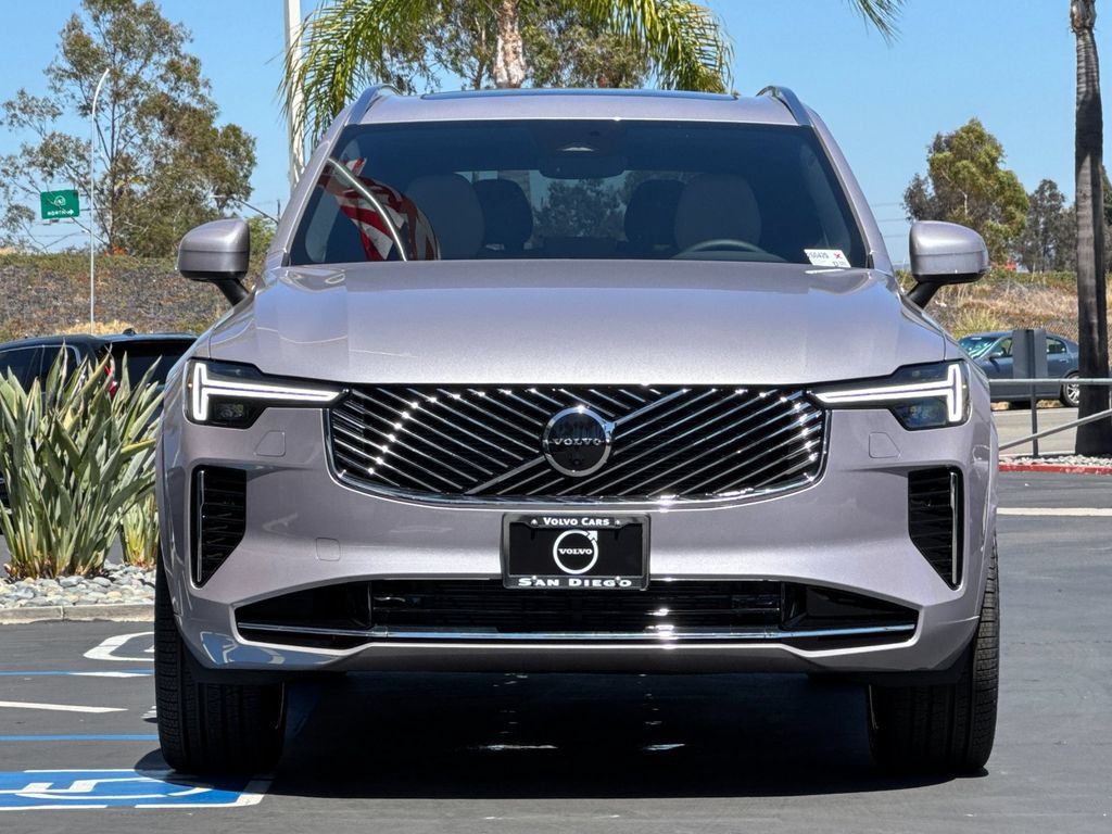 New 2026 Volvo XC90 B5 Plus AWD/4WD image 8