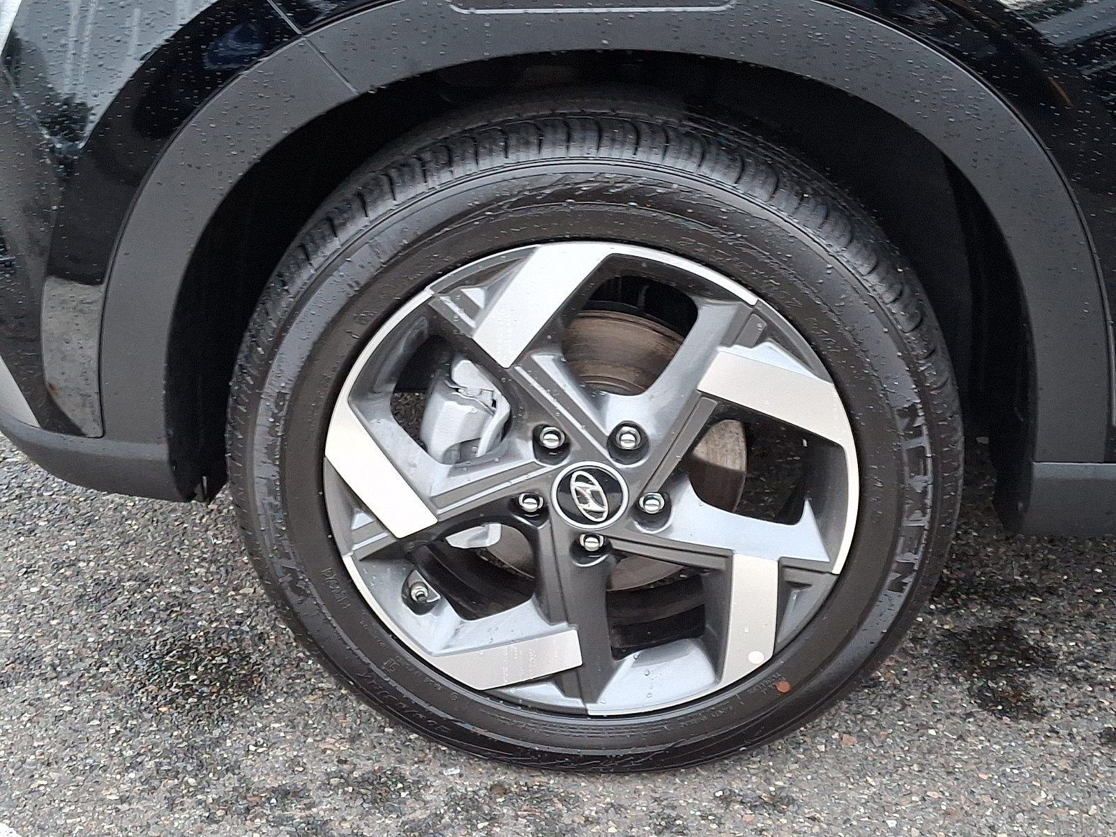 Used 2026 Hyundai Venue SEL FWD image 8