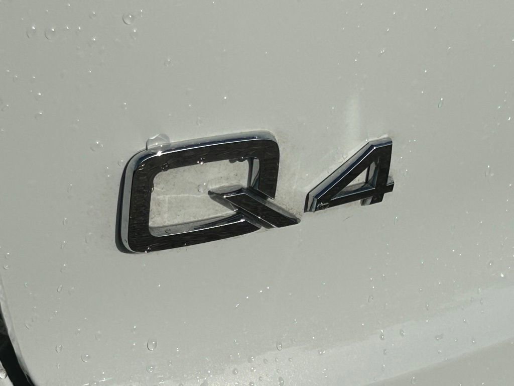 Used 2024 Audi Q4 e-tron Premium w/ Convenience Package image 55