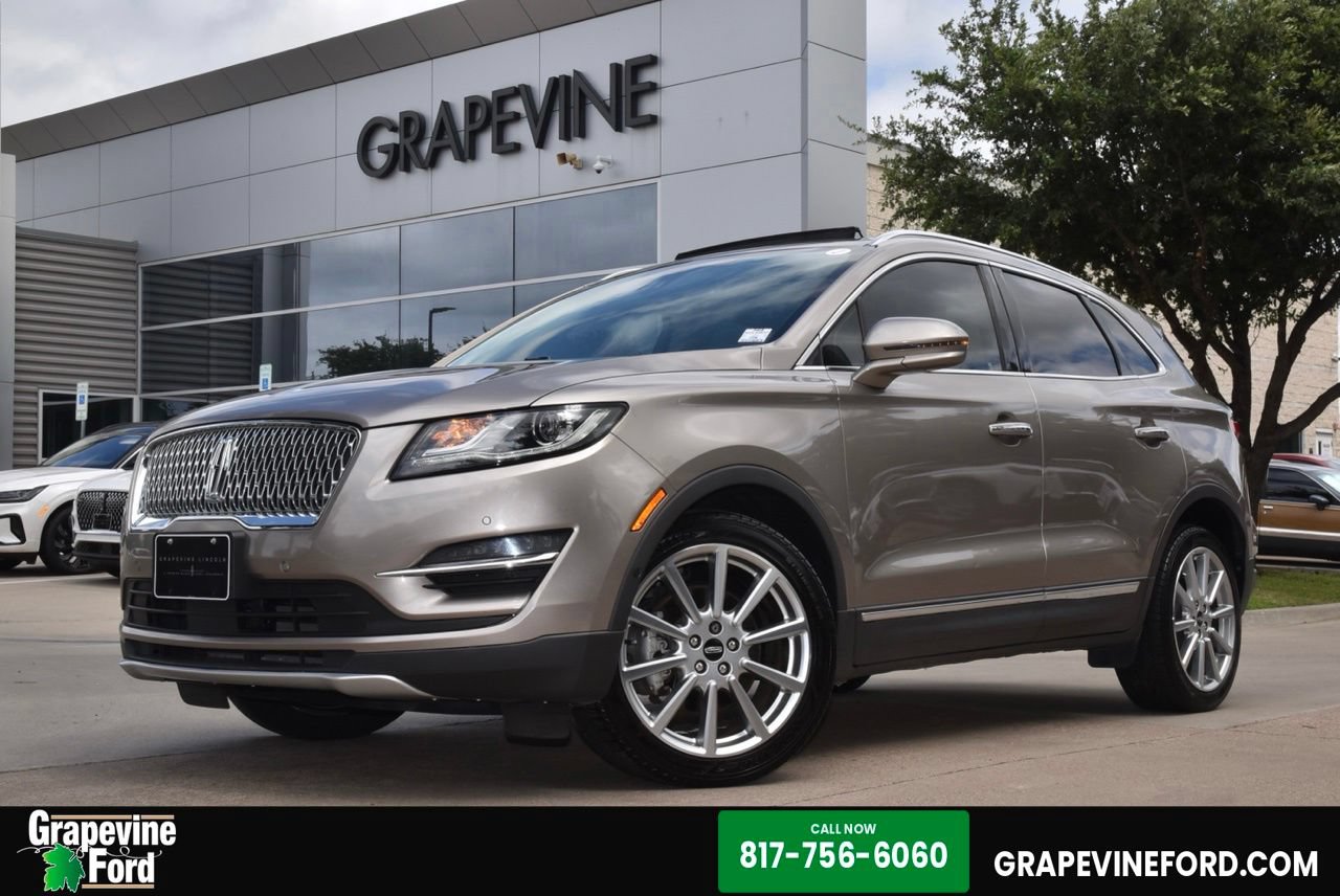 Used 2019 Lincoln MKC Reserve w/ MKC Technology Package FWD image 1