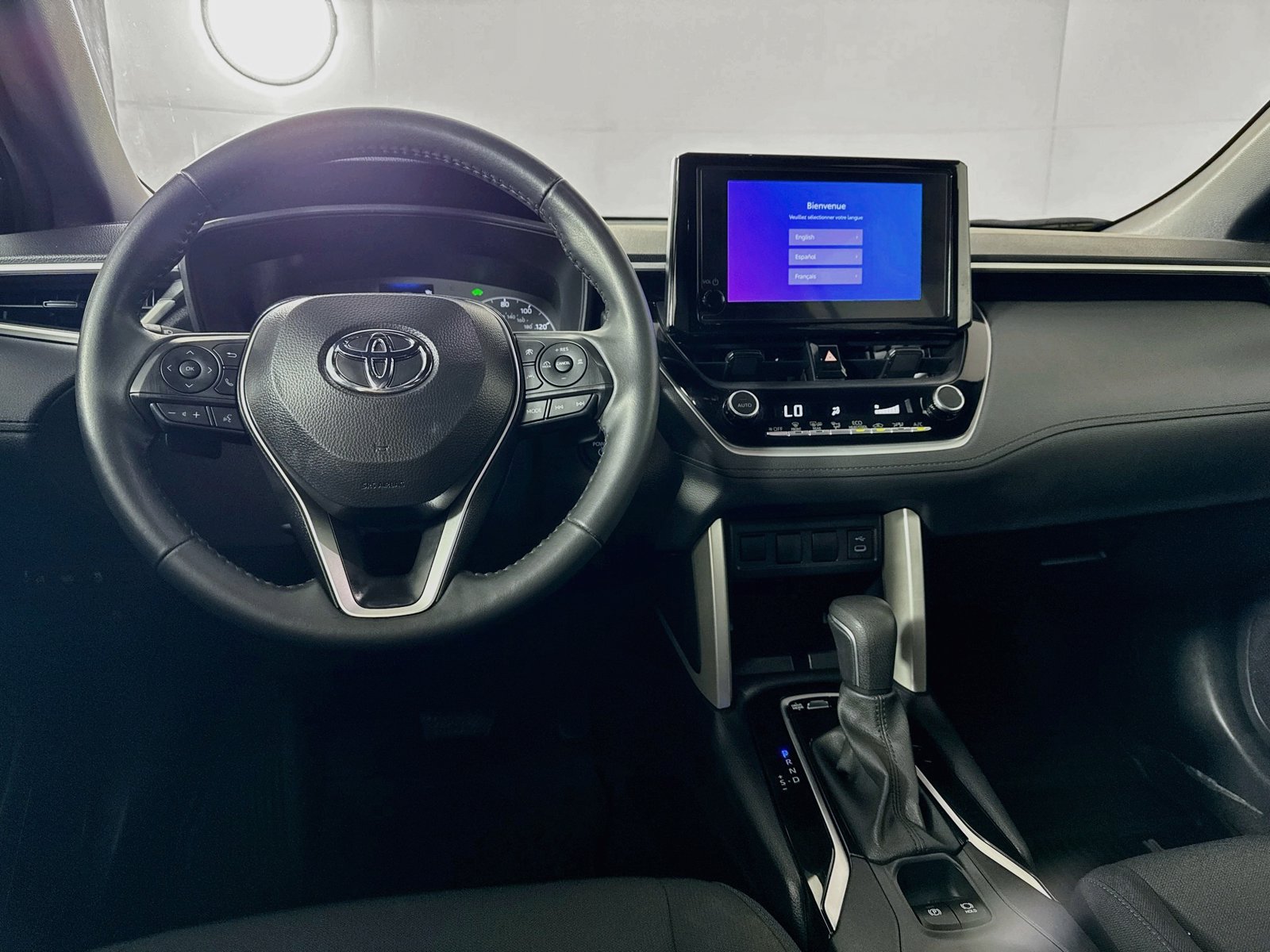 Certified 2025 Toyota Corolla Cross AWD Hybrid image 20