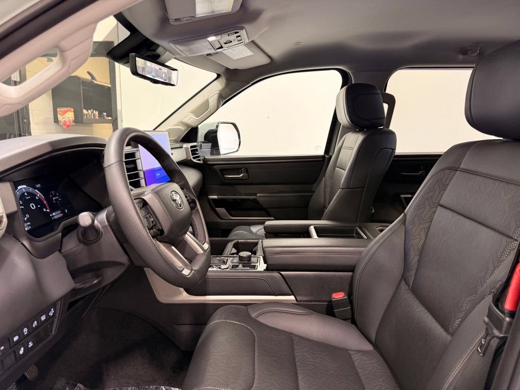 Used 2024 Toyota Tundra Limited AWD/4WD image 12