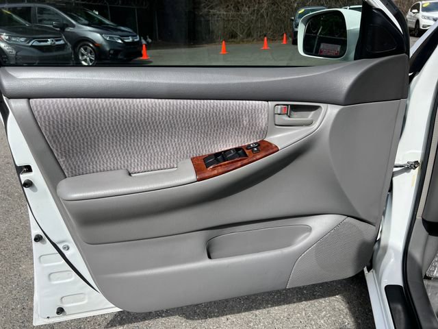 Used 2006 Toyota Corolla CE image 18