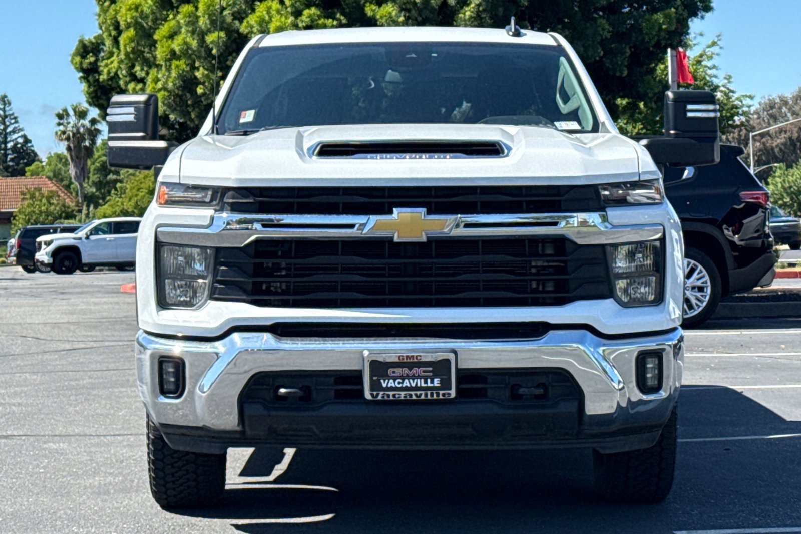 Used 2024 Chevrolet Silverado 2500 LT w/ Convenience Package image 10