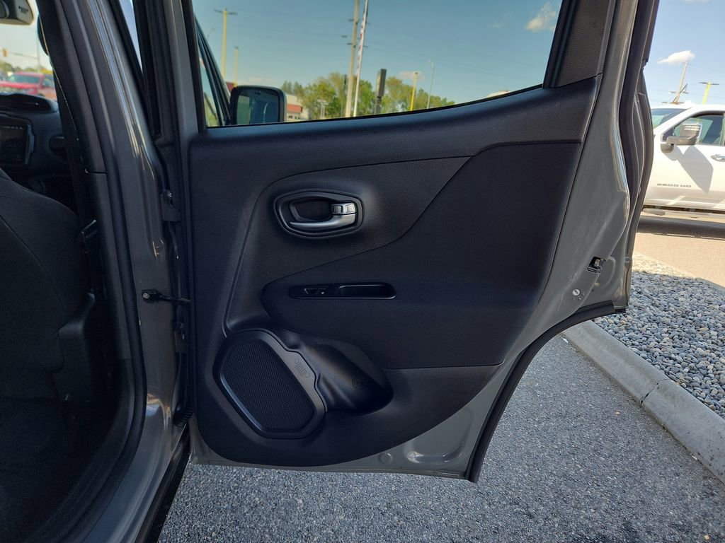 Used 2020 Jeep Renegade Sport w/ Sport Appearance Group AWD/4WD image 26