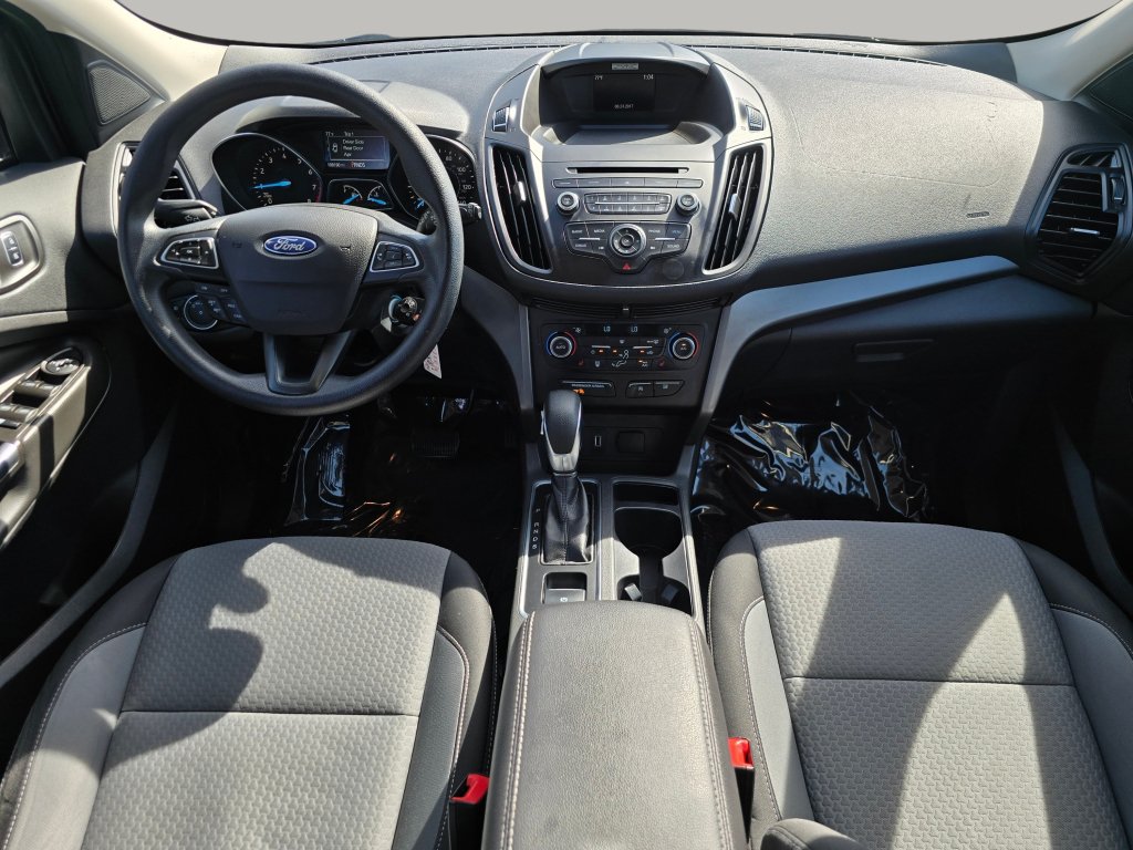 Used 2018 Ford Escape SE FWD image 2