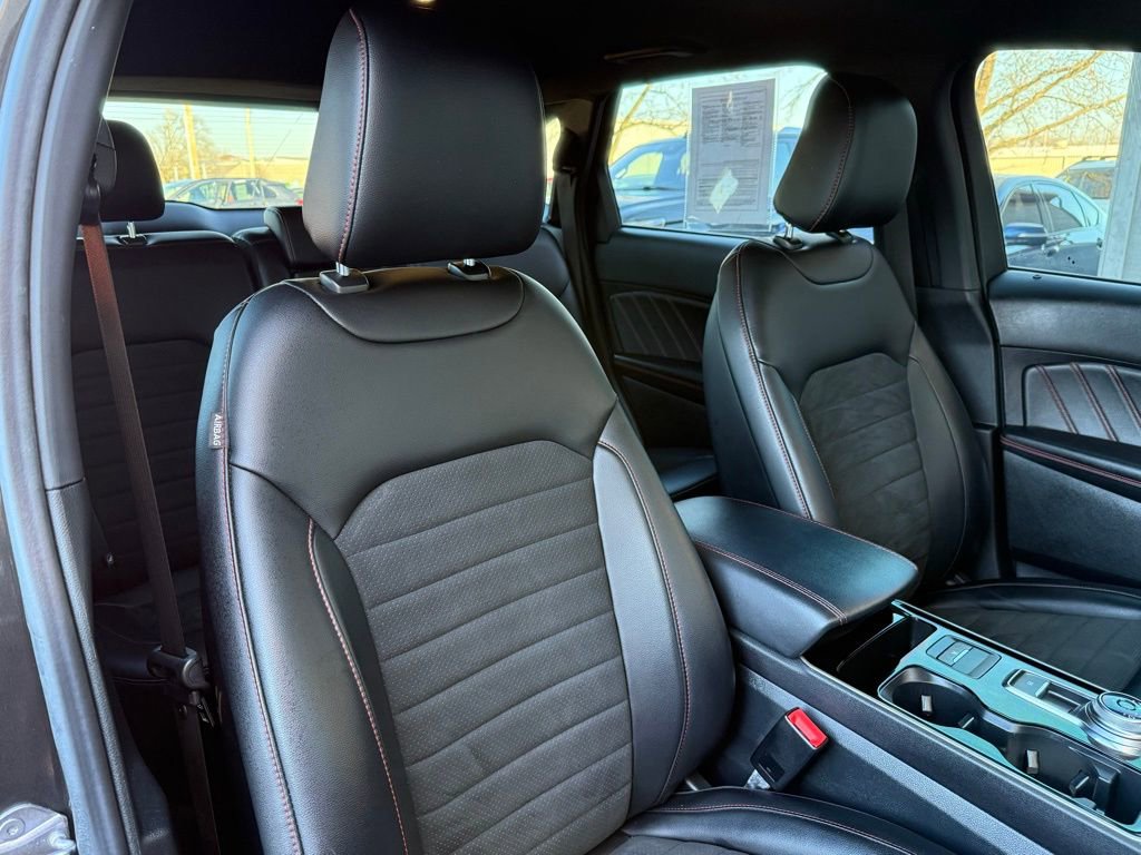 Used 2020 Ford Edge ST-Line FWD image 23