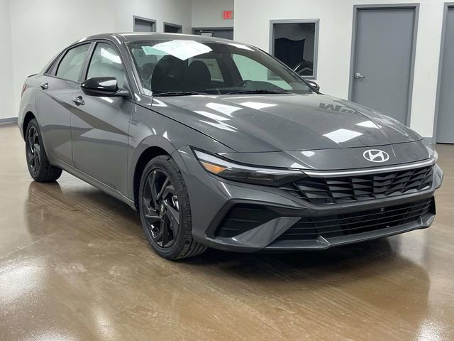 New 2026 Hyundai Elantra Sport w/ Cargo Package FWD image 3